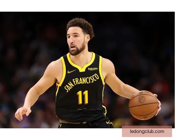 克莱·汤普森女友梅根演出突发身体不适紧急送医