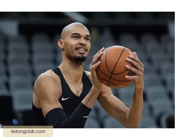 文班亚马坦言渴望争夺MVP 马刺虽缺季后赛经验仍全力冲击总冠军