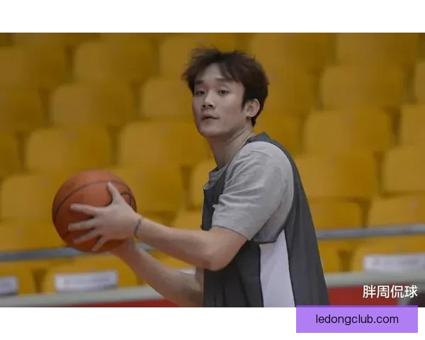 丁彦雨航回忆错过与科比合影机会 更想把荣耀时刻留在真正的赛场上
